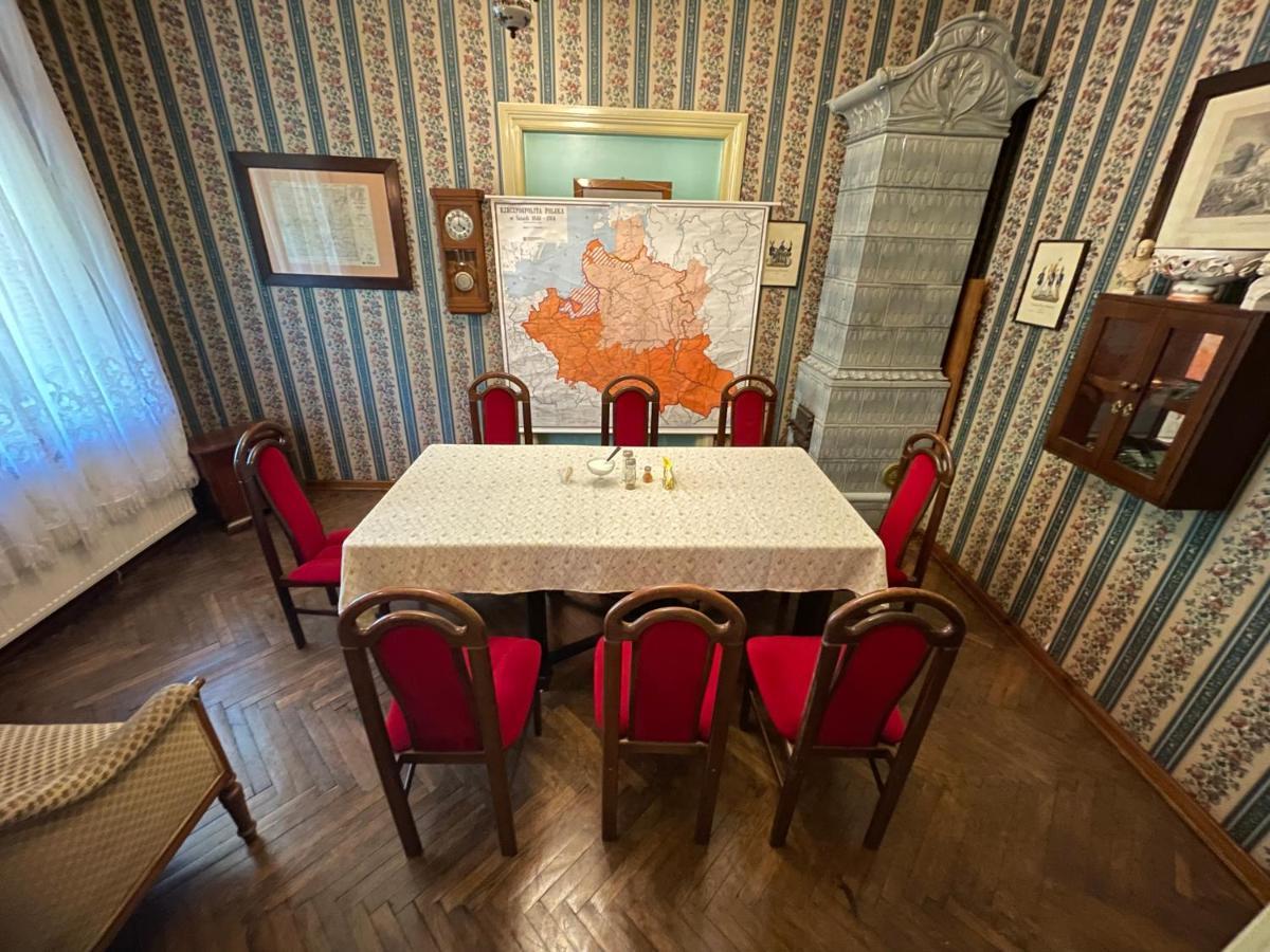 Willa Szwadron Łańcut Buitenkant foto