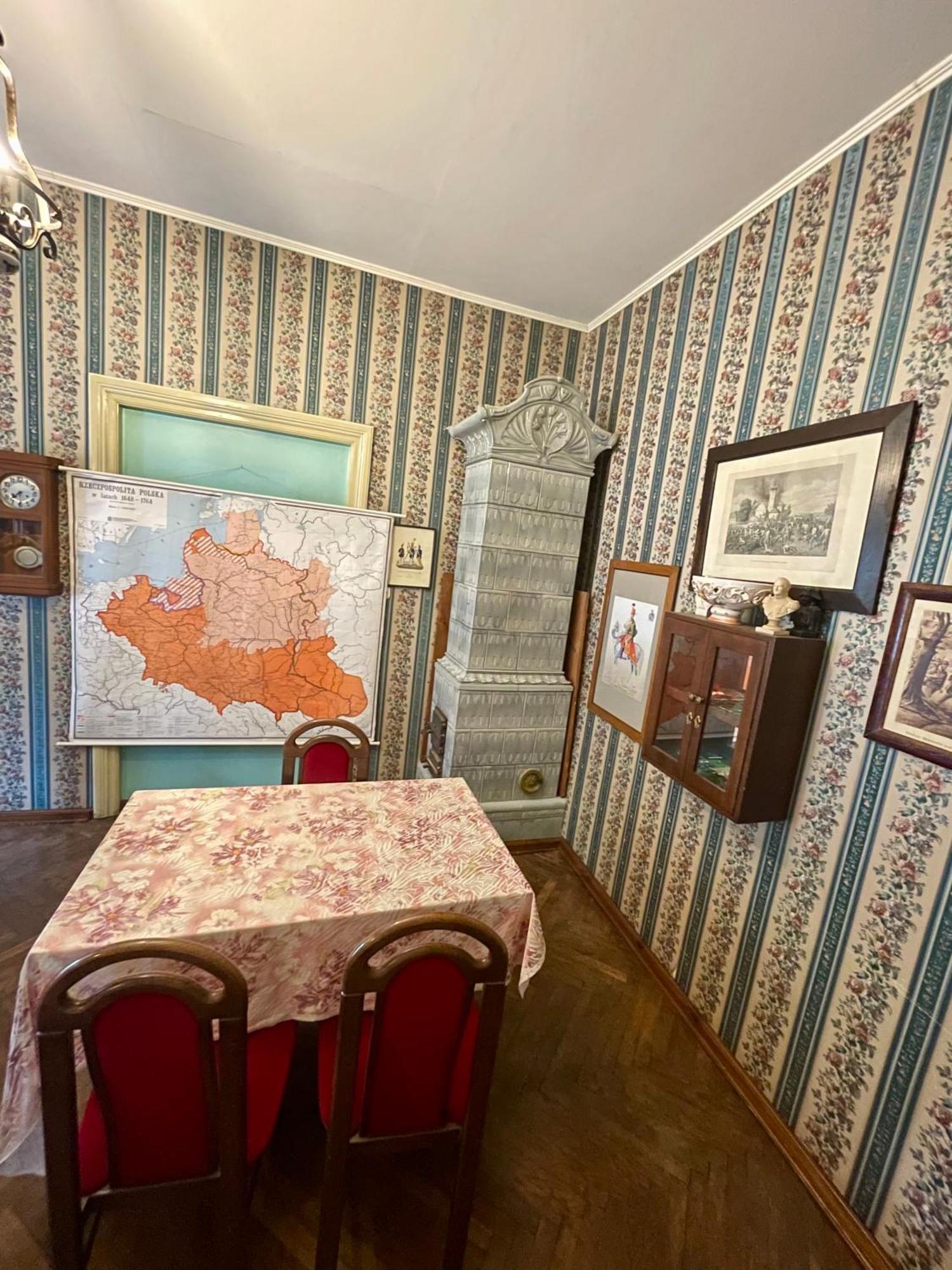 Willa Szwadron Łańcut Buitenkant foto